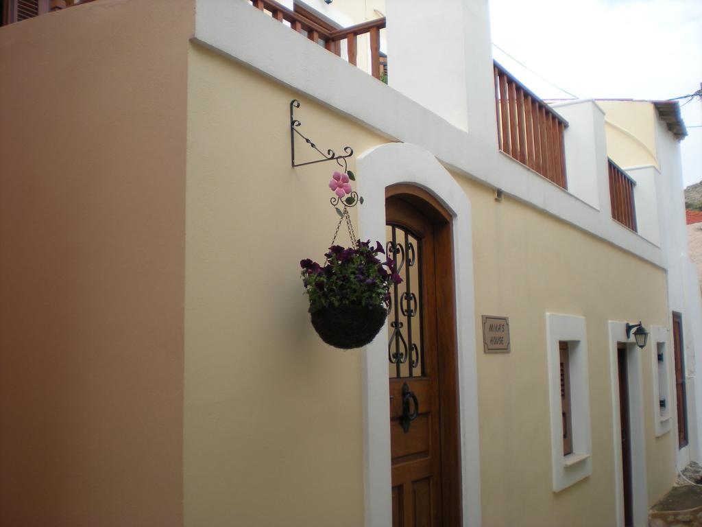 Mika'S House Vila Chalki Town Quarto foto