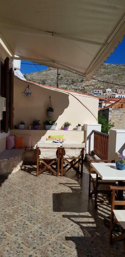 Mika'S House Vila Chalki Town Exterior foto